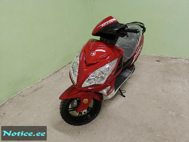 Falcon 8, 50cc mopeed, scooter, motoroller Tootekood: Falcon8 Saadavus: Laos Mootor: 4-Taktiline, ...